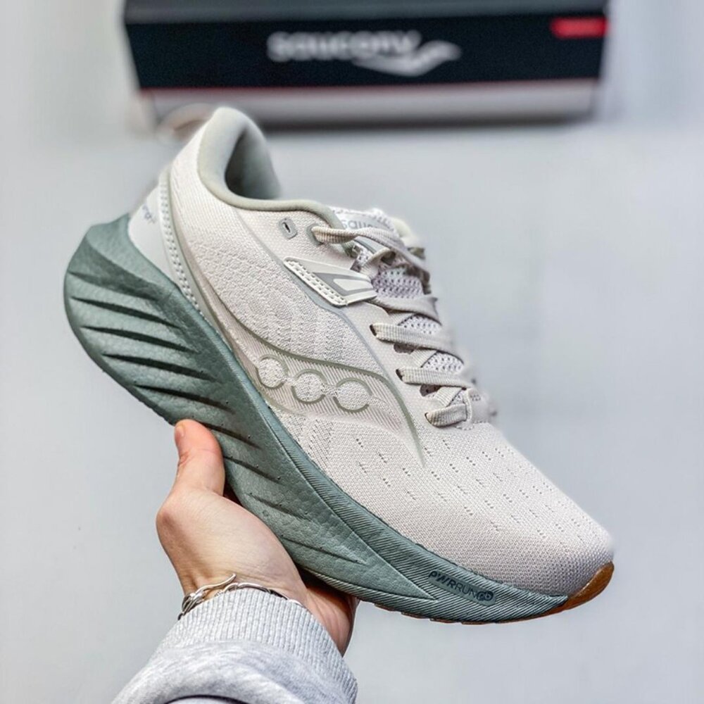 Saucony Triumph Gray & Green Sports Running Shoes